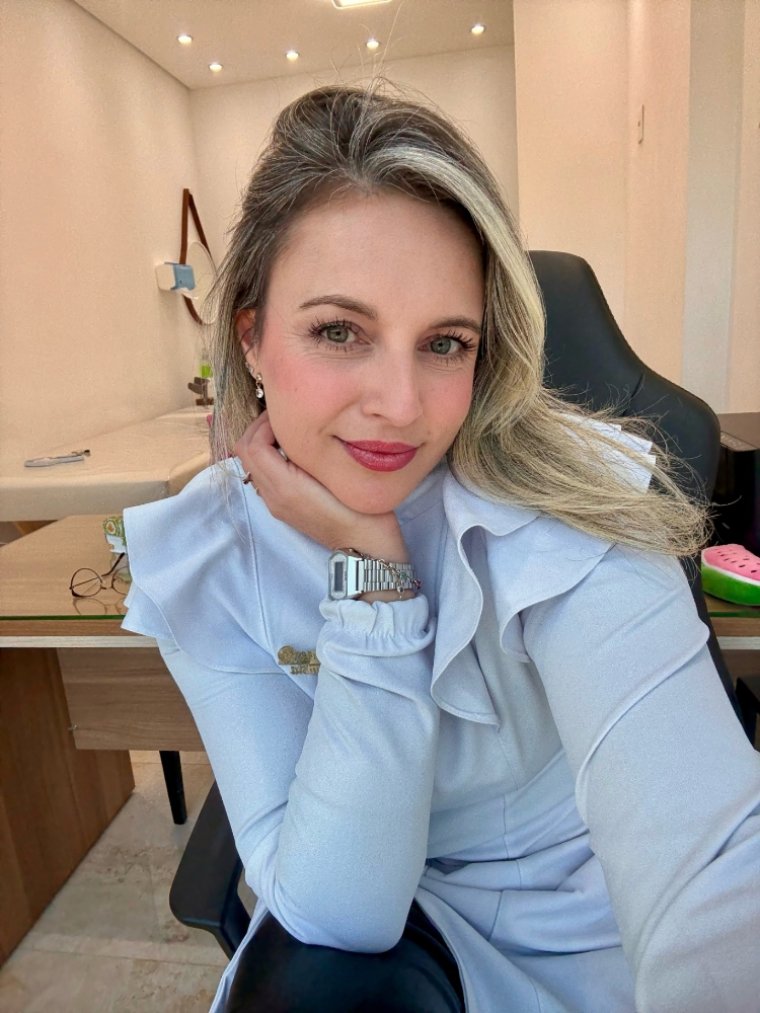 Dra. Gabriela Moraes, nutricionista clínica e esportiva em Alphaville